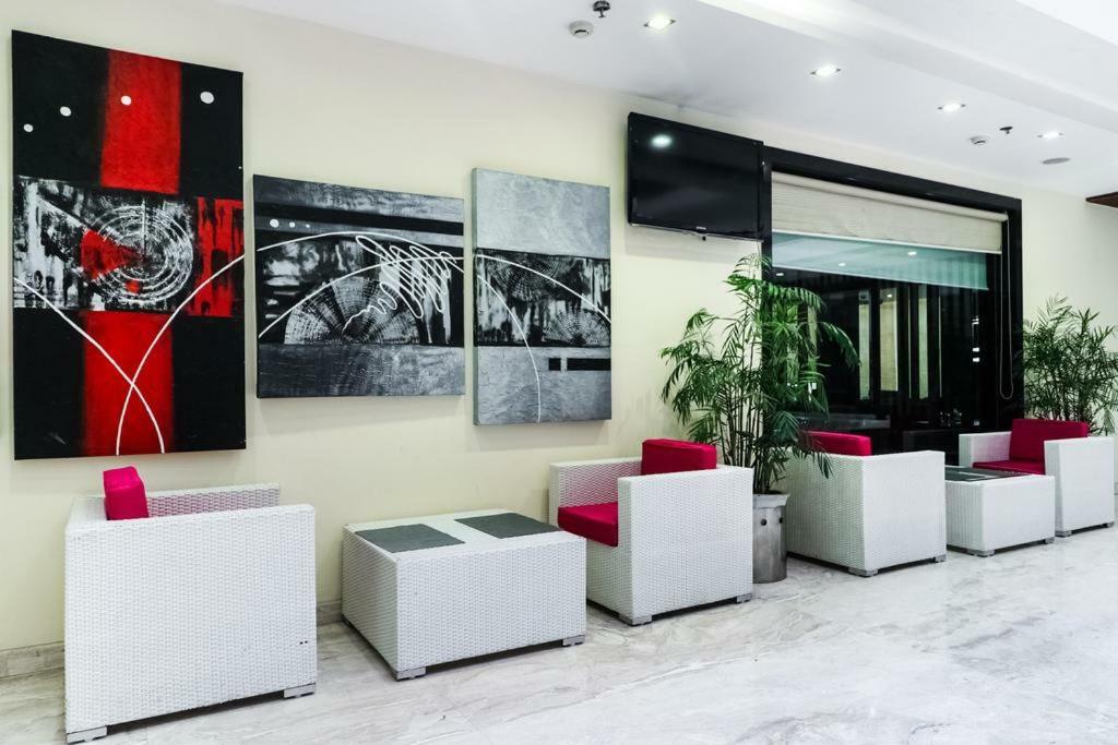 La Silver Leaf Nawāshahr Exterior photo