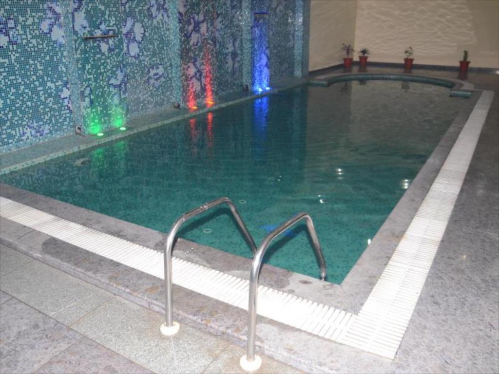 La Silver Leaf Nawāshahr Exterior photo